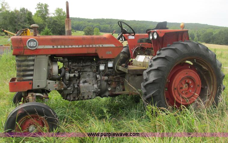 image for item AW9905 Massey-Ferguson 180 tractor
