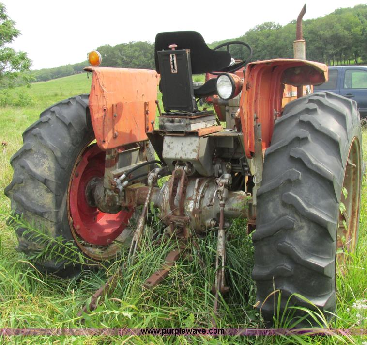 image for item AW9905 Massey-Ferguson 180 tractor