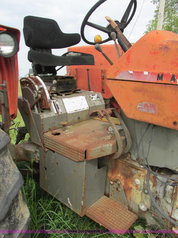 image for item AW9905 Massey-Ferguson 180 tractor
