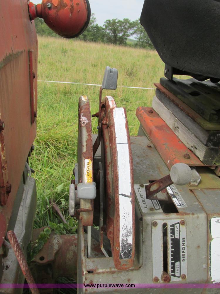 image for item AW9905 Massey-Ferguson 180 tractor