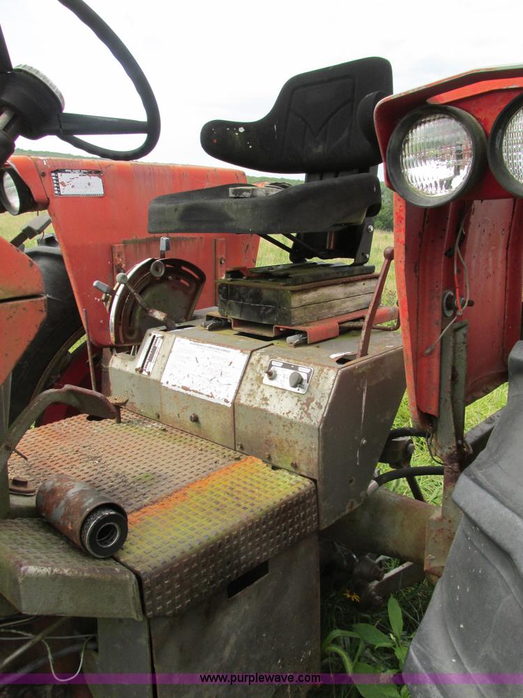 image for item AW9905 Massey-Ferguson 180 tractor