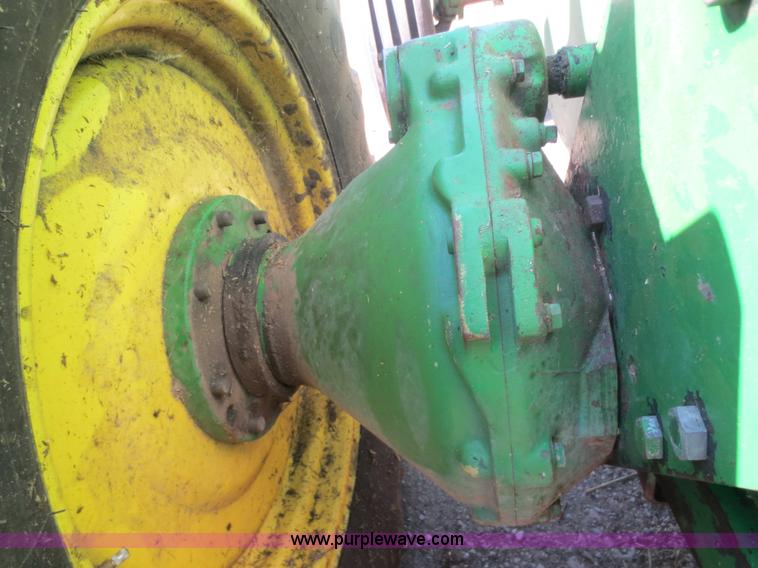 image for item D2134 1990 John Deere 5830 forage harvester