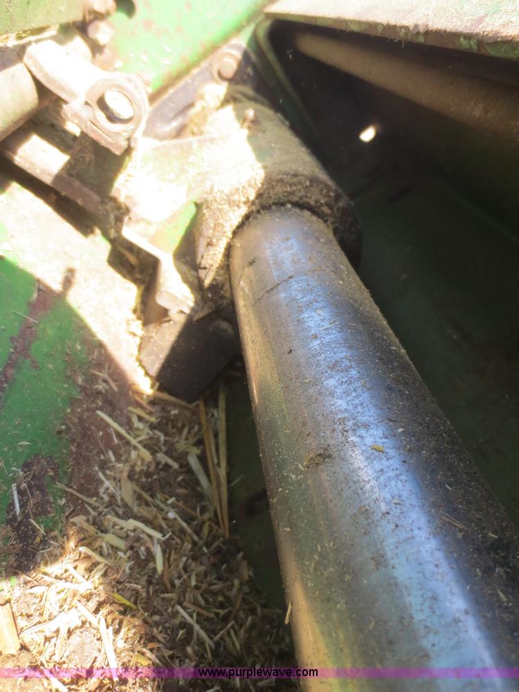 image for item D2134 1990 John Deere 5830 forage harvester