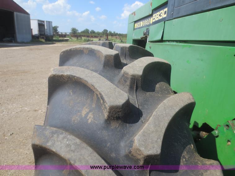 image for item D2134 1990 John Deere 5830 forage harvester