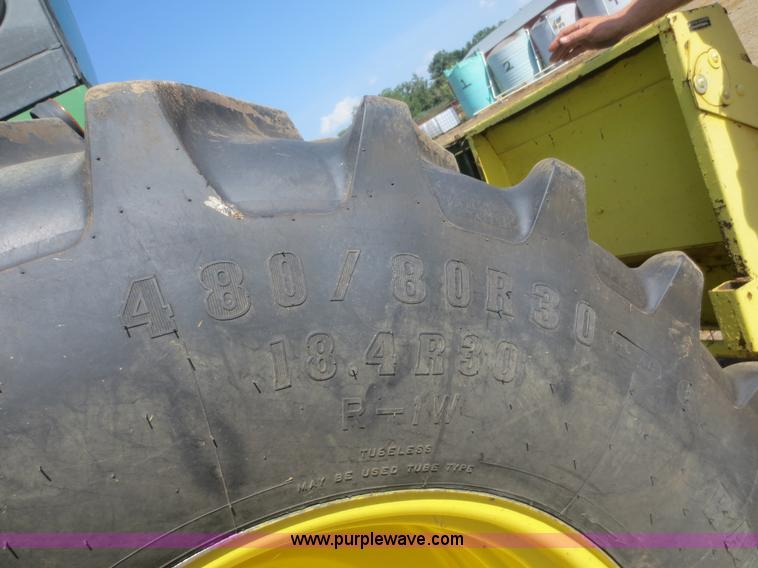 image for item D2134 1990 John Deere 5830 forage harvester