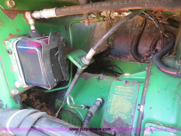 image for item D2134 1990 John Deere 5830 forage harvester