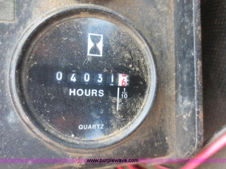 image for item D2134 1990 John Deere 5830 forage harvester