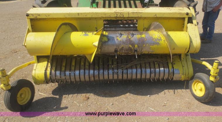 image for item D2134 1990 John Deere 5830 forage harvester