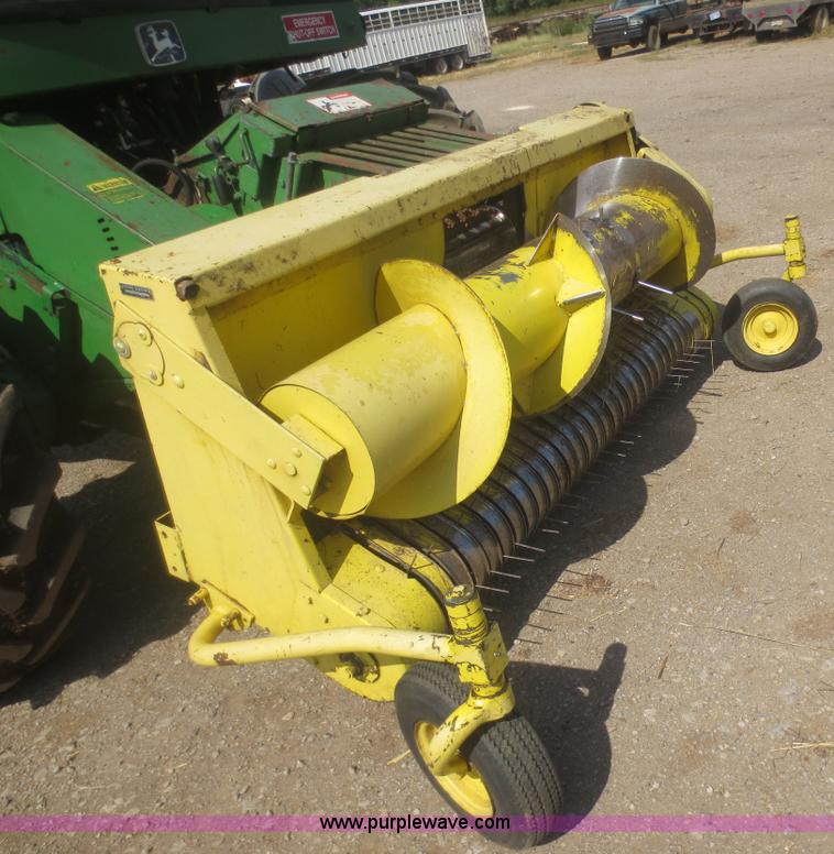 image for item D2134 1990 John Deere 5830 forage harvester