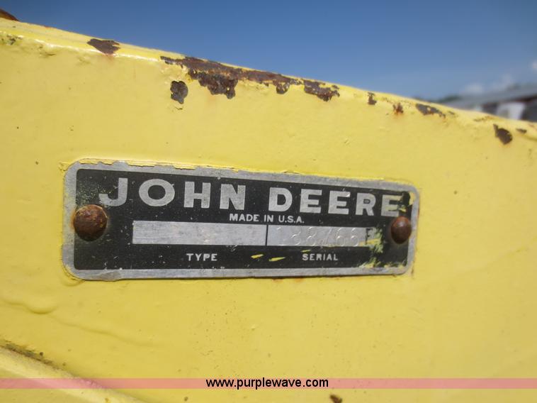 image for item D2134 1990 John Deere 5830 forage harvester