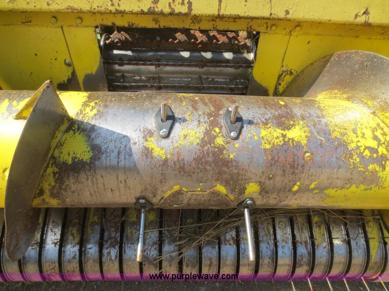 image for item D2134 1990 John Deere 5830 forage harvester