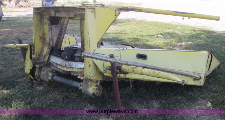 image for item D2134 1990 John Deere 5830 forage harvester