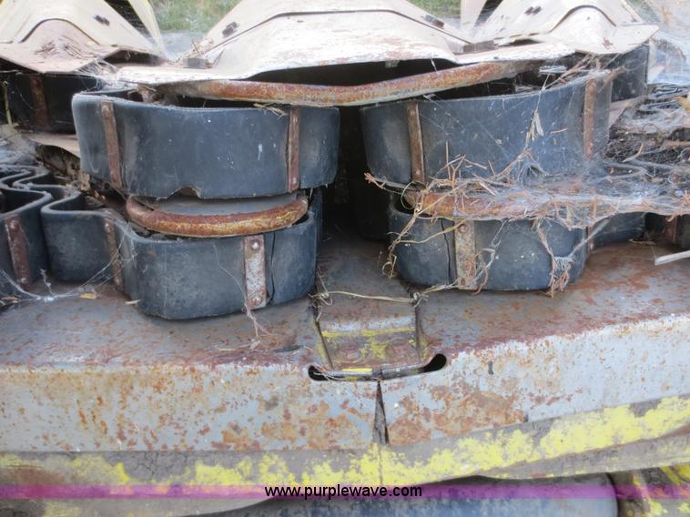 image for item D2134 1990 John Deere 5830 forage harvester