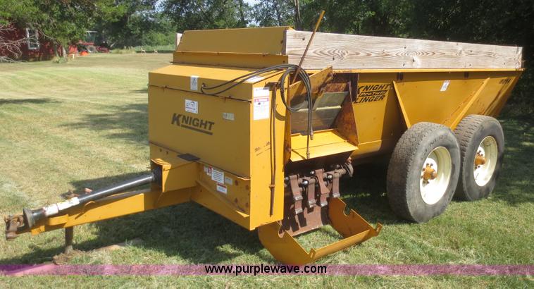 image for item D2135 Knight 8014 Pro Twin manure spreader