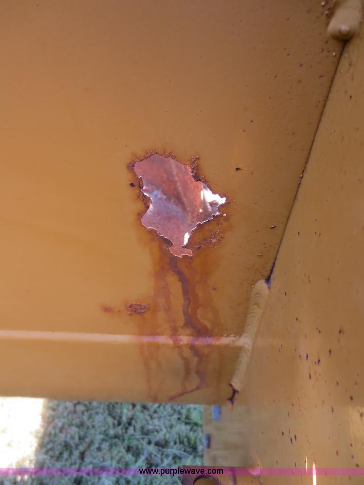 image for item D2135 Knight 8014 Pro Twin manure spreader