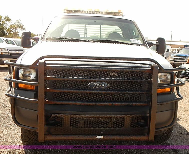image for item E7801 2006 Ford F250 Super Duty XL SuperCab utility truck
