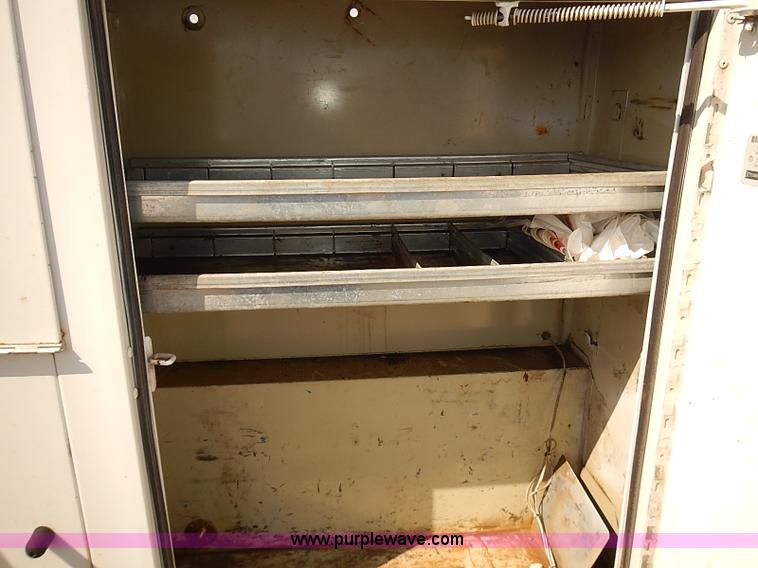 image for item E7801 2006 Ford F250 Super Duty XL SuperCab utility truck