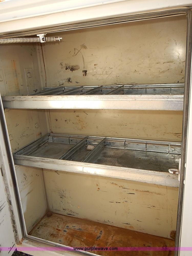 image for item E7801 2006 Ford F250 Super Duty XL SuperCab utility truck