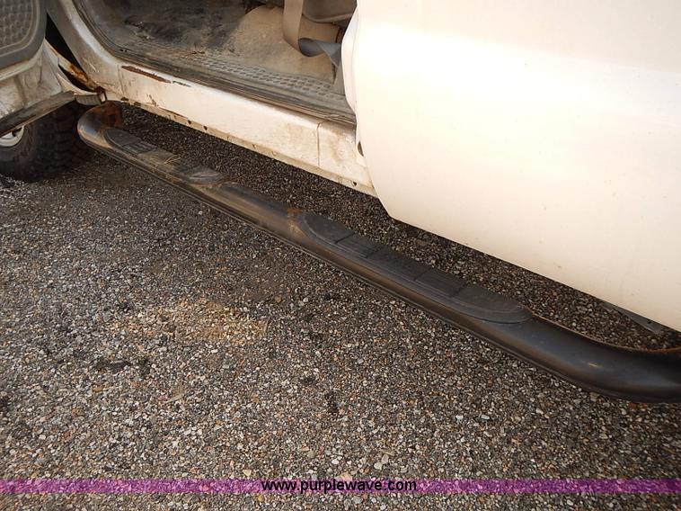 image for item E7801 2006 Ford F250 Super Duty XL SuperCab utility truck