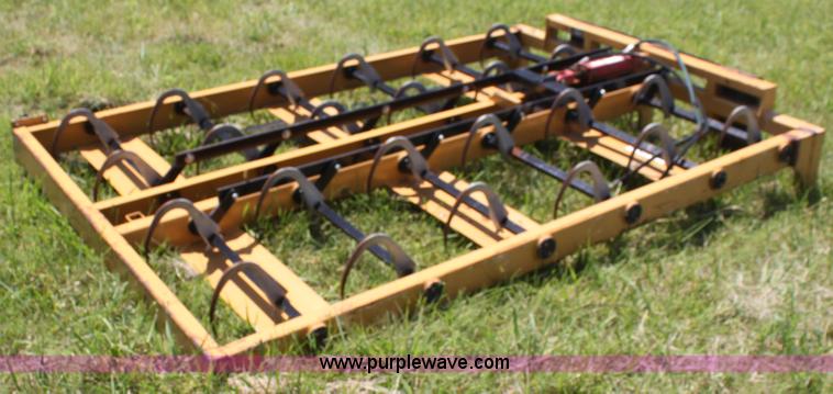 image for item F3295 Agway Accumul 8 Plus 4 bale grapple