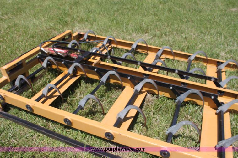 image for item F3295 Agway Accumul 8 Plus 4 bale grapple