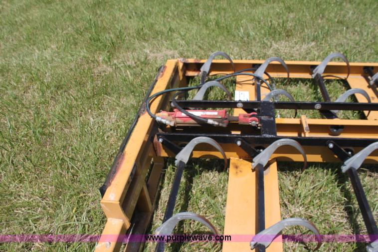 image for item F3295 Agway Accumul 8 Plus 4 bale grapple