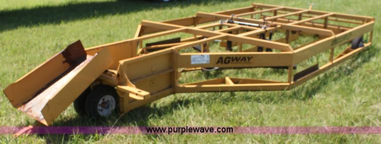 image for item F3296 Agway Accumul 8 Plus 4 bale accumulator