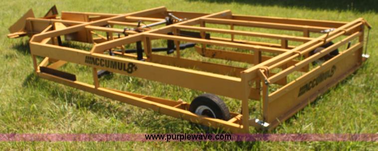 image for item F3296 Agway Accumul 8 Plus 4 bale accumulator