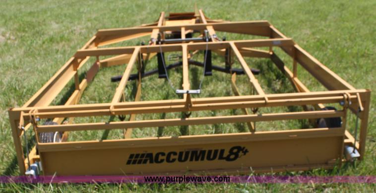 image for item F3296 Agway Accumul 8 Plus 4 bale accumulator