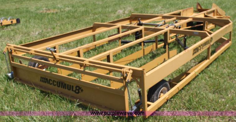 image for item F3296 Agway Accumul 8 Plus 4 bale accumulator