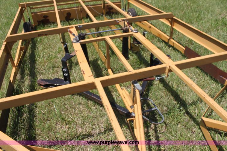 image for item F3296 Agway Accumul 8 Plus 4 bale accumulator