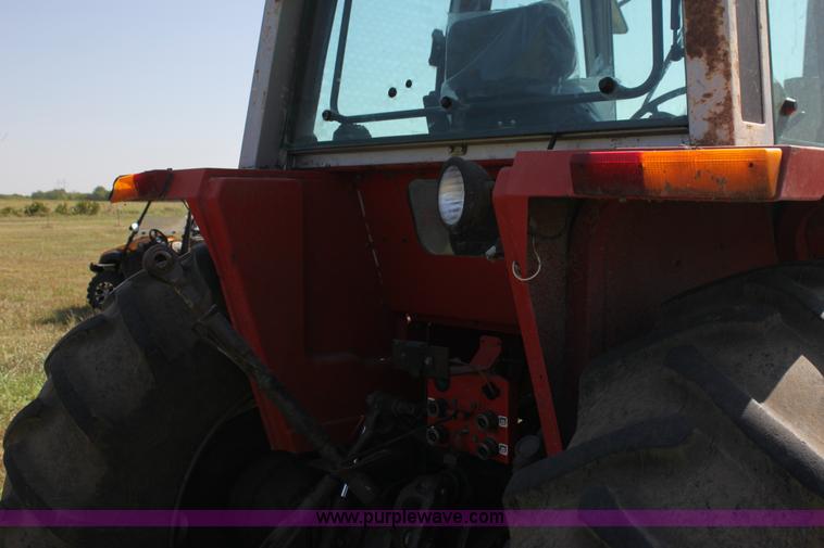 image for item F3322 Massey-Ferguson 698 MFWD tractor