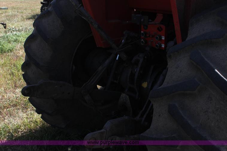 image for item F3322 Massey-Ferguson 698 MFWD tractor