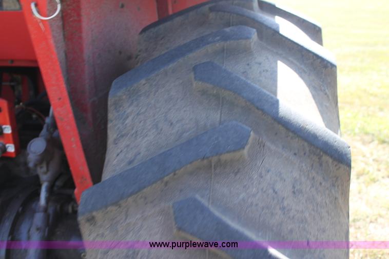 image for item F3322 Massey-Ferguson 698 MFWD tractor