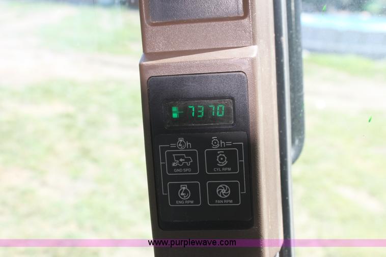image for item F3326 1990 John Deere 9600 combine