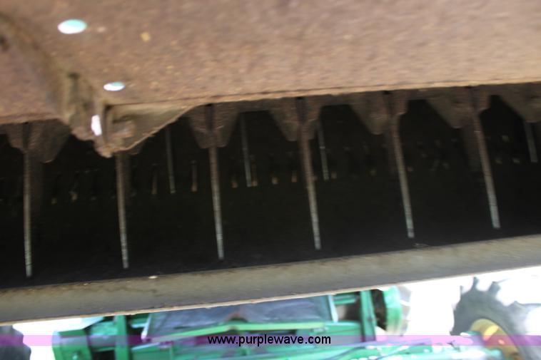 image for item F3326 1990 John Deere 9600 combine