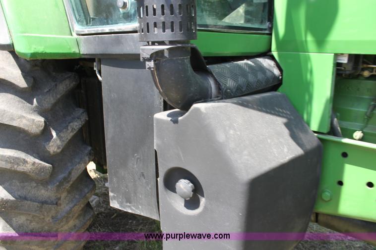 image for item F3327 1999 John Deere 7710 MFWD tractor