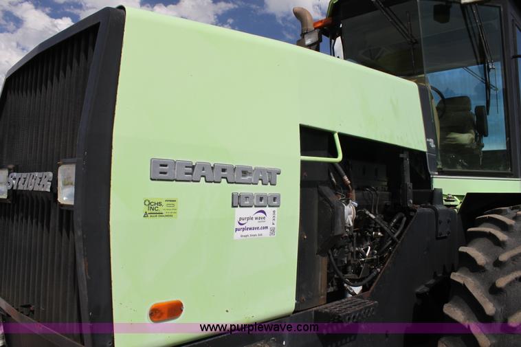 image for item F3338 1986 Steiger Bearcat 1000 4WD tractor