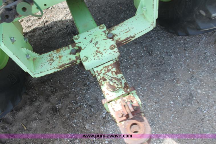 image for item F3338 1986 Steiger Bearcat 1000 4WD tractor