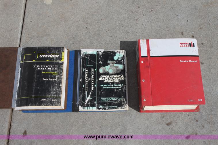 image for item F3338 1986 Steiger Bearcat 1000 4WD tractor