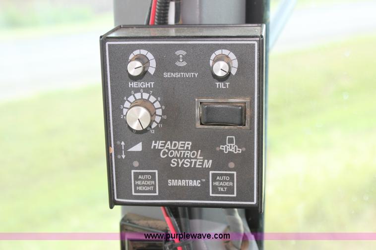 image for item F3342 2001 Gleaner R72 RWA combine