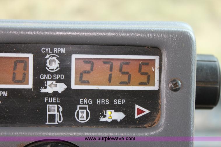 image for item F3342 2001 Gleaner R72 RWA combine