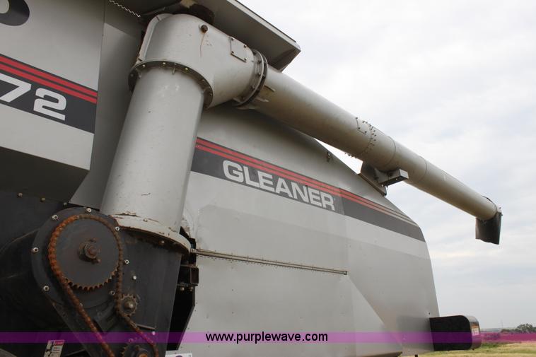 image for item F3342 2001 Gleaner R72 RWA combine