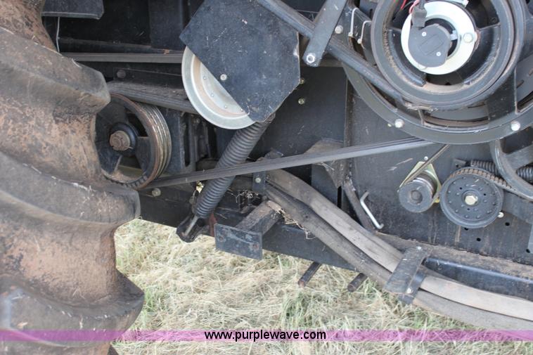 image for item F3342 2001 Gleaner R72 RWA combine