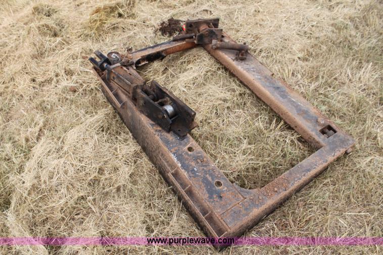 image for item F3342 2001 Gleaner R72 RWA combine