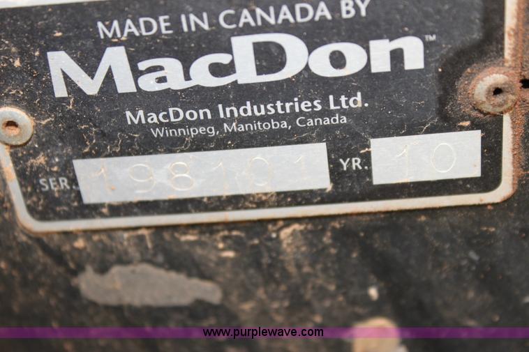 image for item F3344 2008 MacDon D50 draper head