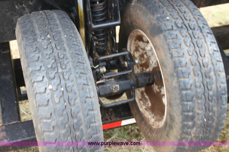 image for item F3344 2008 MacDon D50 draper head