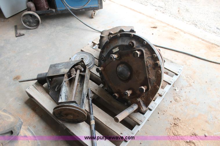 image for item F3349 Assorted Gleaner combine parts