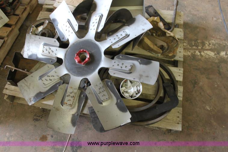 image for item F3349 Assorted Gleaner combine parts