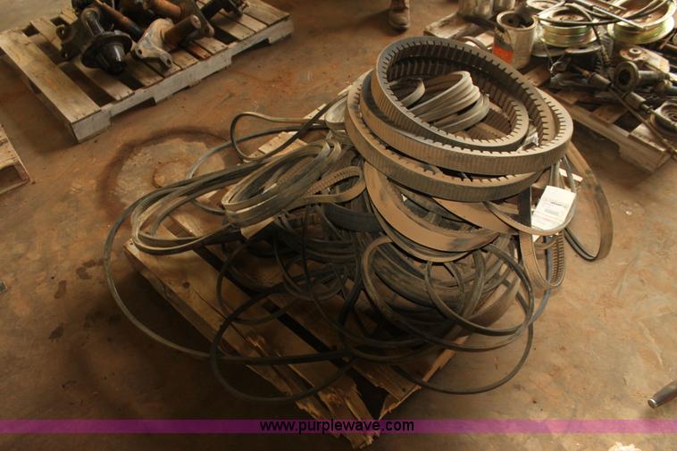 image for item F3349 Assorted Gleaner combine parts